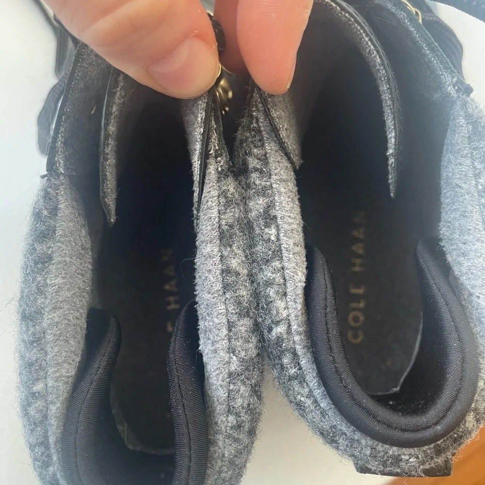 Never worn Cole Haan waterproof winter boots ! - Picture 6 of 7